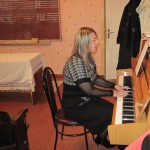 Оксана Перерва порадовала пением и музыкальным служением