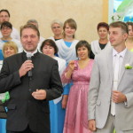 Пастор Александр Мещеряков руководит служением
