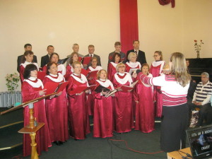 Областной хор выступает на служении