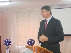 Руководитель служения глухим в Украине Александр Слюсарский