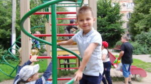 Разминка на летней площадке