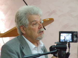 Преподает Ростислав Волкославский