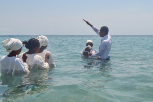 Пастор Рошель также совершал крещение