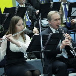 Выступает духовой оркестр Подольской конференции