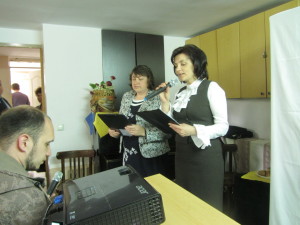 Ирина Исакова с помощницей Татьяной Гунько