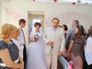 Невеста входит в хал