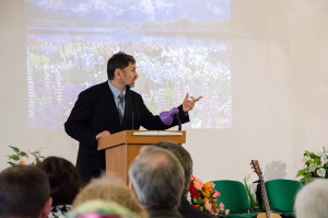 Проповедует Сергей Молчанов