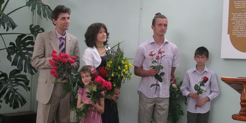 Пасторская семья Олейник