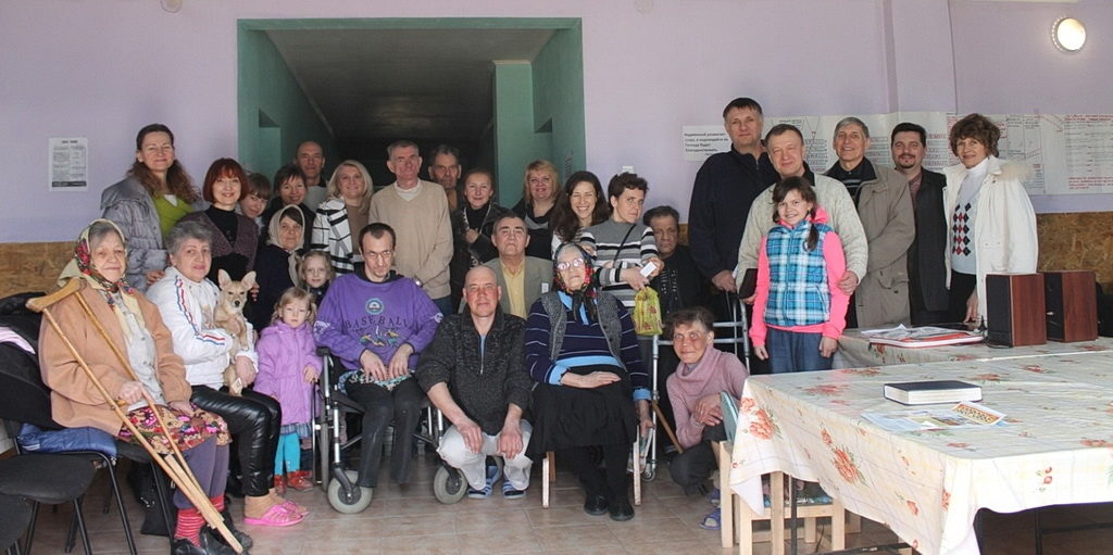Члены второй Днепровской общины провели служение в Горяновском доме для инвалидов