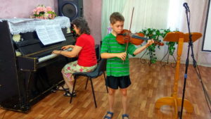 Юный скрипач