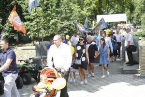Марш в поддержку семейных ценностей в Харькове