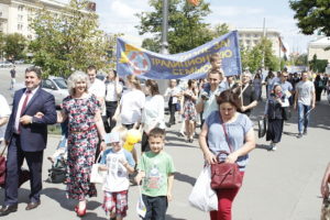 Марш в поддержку семейных ценностей в Харькове