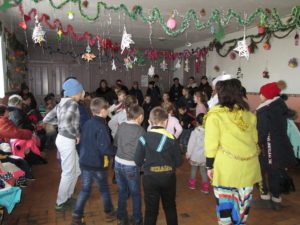 Мелитопольские адвентисты провели программу "Дорогою добра" в поселке Заречном