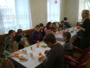 Перед новым годом Мелитопольская церковь организовала библейскую игру для детей