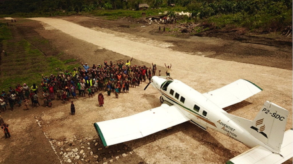 Адвентистская авиация совершила первый полет в отдаленную деревню