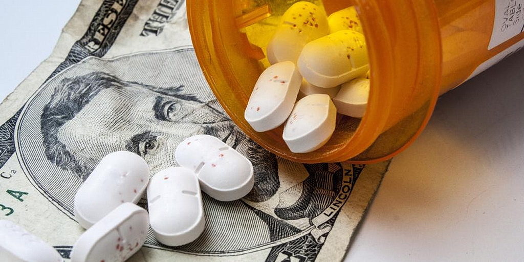 Получение денег за прием лекарств