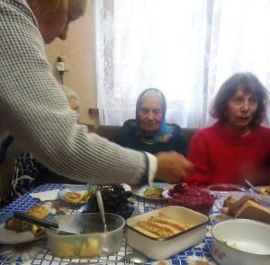 В десятой Криворожской церкви проходят молитвенные завтраки 