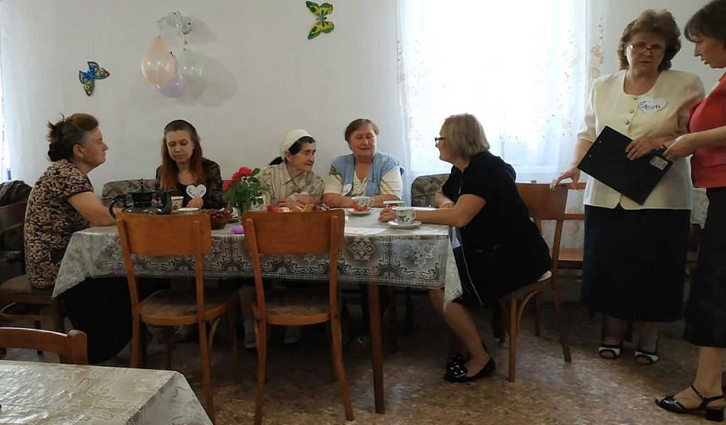Адвентисты Пятихаток проводят встречи для женщин города