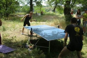 Запорожцы провели волейбольный турнир на природе