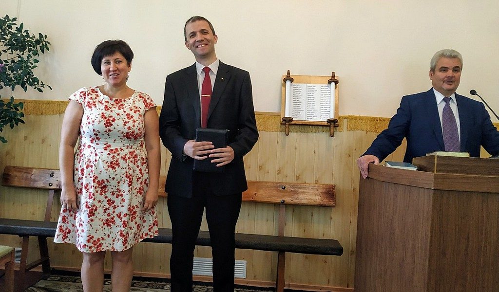 В двух Криворожских общинах представлен новый пастор