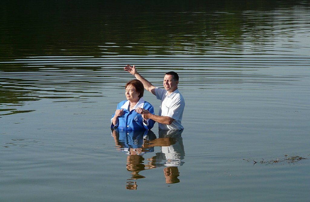 В городе Покров состоялось крещение