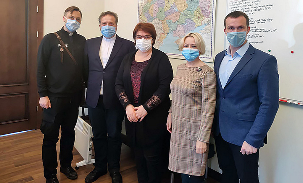 МОЗ готове сприяти капеланському служінню в медичних закладах