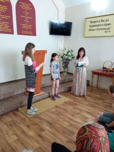 В громадах Кам'янського відзначили закінчення навчального року