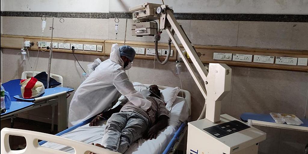 Какой человек получит кислород?