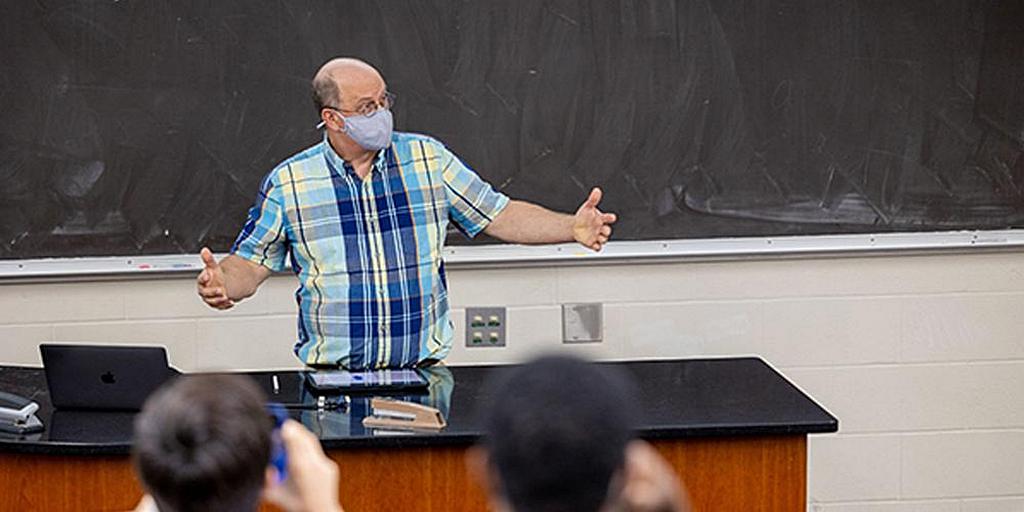 Профессор инженерии Университета Эндрюса получил престижную награду