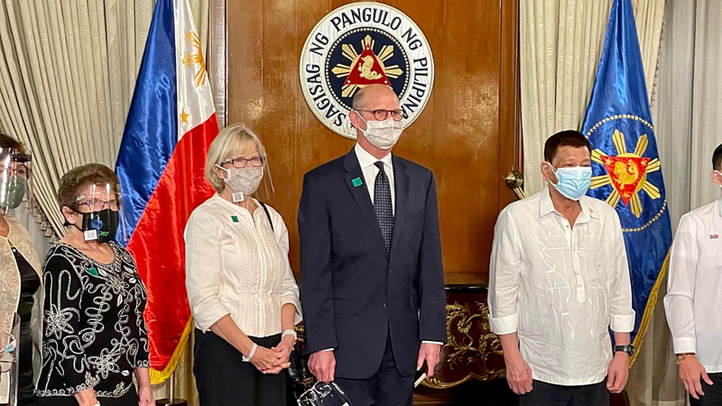 Тед Вильсон помолился за президента Филиппин