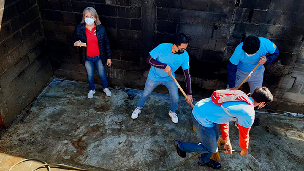 В Мексике адвентистский университет восстановит дом семьи, разрушенный пожаром