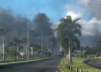Члены церкви сохраняют веру, несмотря на трудности в Новой Каледонии