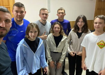 Вісім учнів Школи Біблії Східно-Дніпровськоі конференції прийняли хрещення у санаторїї в Карпатах